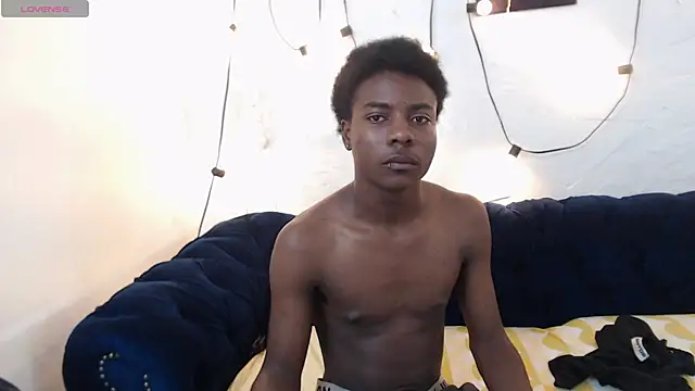 NoahJhonson69 online show from 05/13/26, 12:45