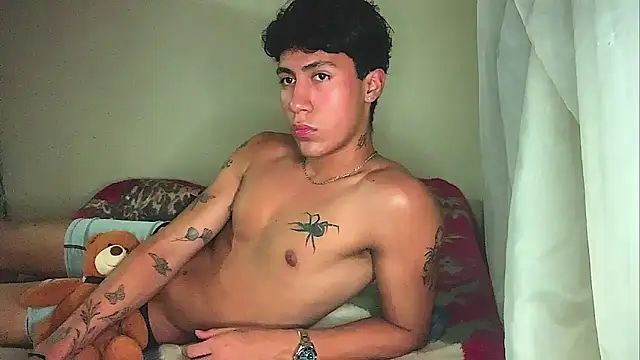 lyonjared  online show from 12/02/25, 01:50