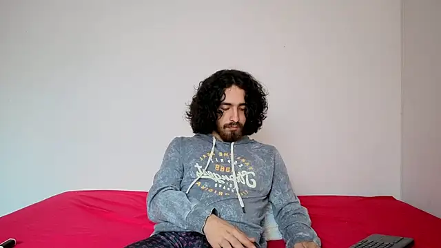 Snapshot of Jave_rave chatting on 06/04/26, 12:43 Jave rave online show from 06/04/26, 12:43