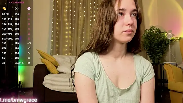 SudieNatera online show from 11/30/25, 06:25