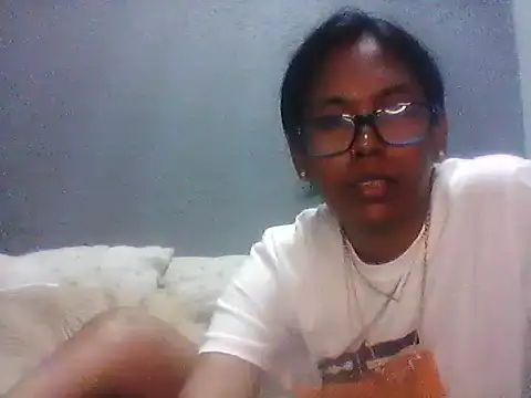 TiaBlaze online show from 11/30/25, 09:04