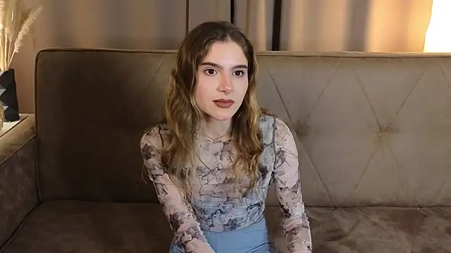 Snapshot of RozanneJordan chatting on 11/28/25, 03:12 RozanneJordan online show from 11/28/25, 03:12