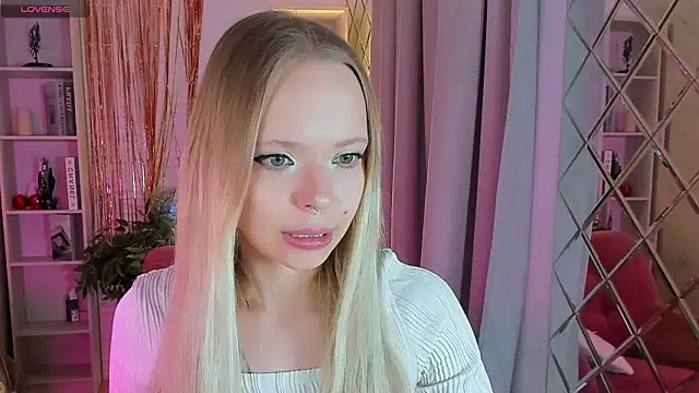 lucy loy online show from 01/16/26, 02:10