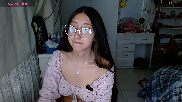 Nanylux online show from 01/17/26, 02:48