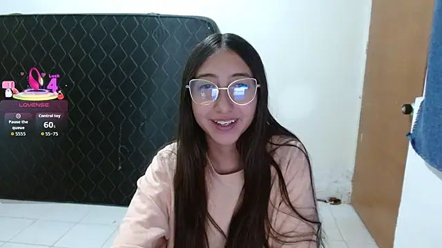 Nanylux online show from 04/07/26, 06:32