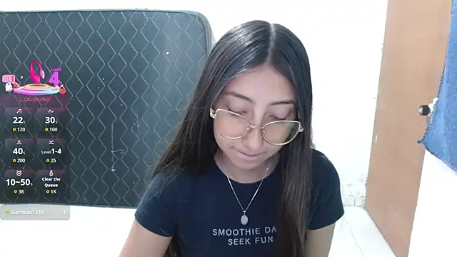 Nanylux online show from 04/08/26, 06:53