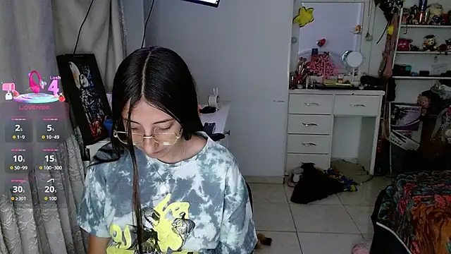 Nanylux online show from 12/16/25, 03:00