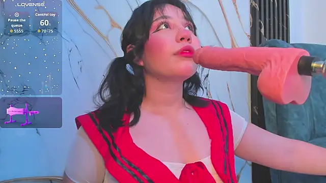 emy eviee online show from 11/21/25, 05:12