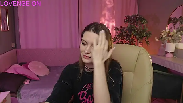 Ursula Andres online show from 05/14/26, 01:13