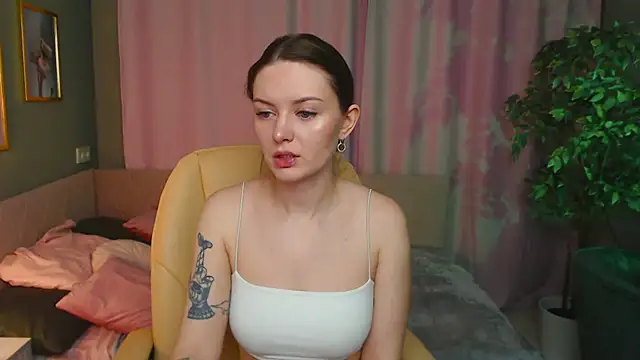 Ursula Andres online show from 03/24/26, 01:05