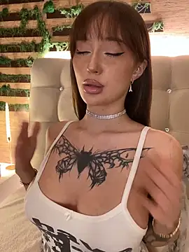 AlishaRuby online show from 04/22/26, 07:59