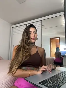 thauanydemontie online show from 12/01/25, 01:45