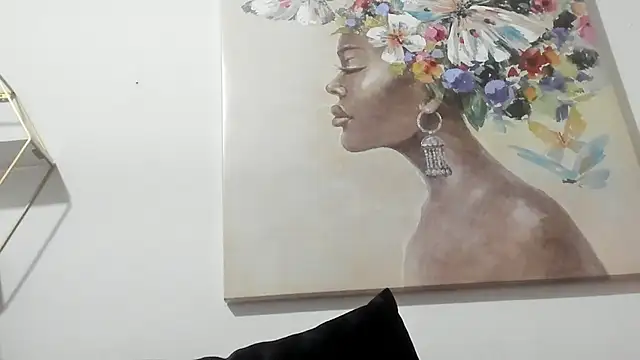 Snapshot of ebony_cristal_1 chatting on 11/23/25, 06:12 ebony cristal 1 online show from 11/23/25, 06:12