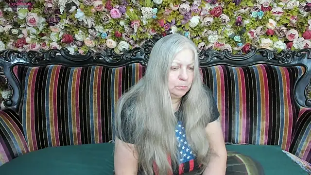 Snapshot of mariabelladonna chatting on 02/19/26, 10:07 mariabelladonna online show from 02/19/26, 10:07