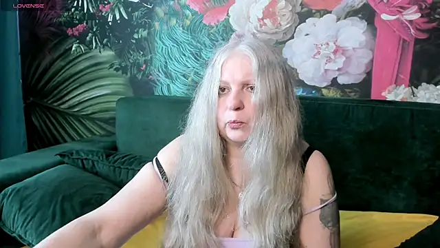 mariabelladonna online show from 05/25/26, 12:21