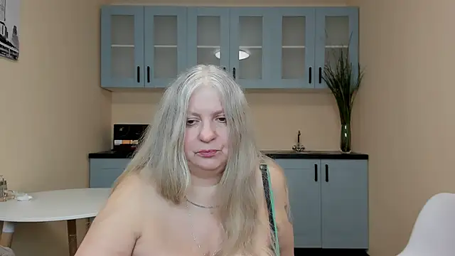 Snapshot of mariabelladonna chatting on 02/07/26, 10:34 mariabelladonna online show from 02/07/26, 10:34