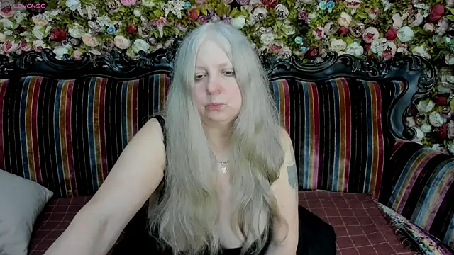 mariabelladonna online show from 05/01/26, 10:04