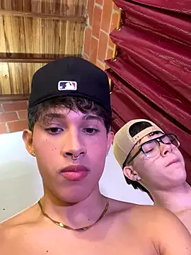 Snapshot of Handsome_boys69 chatting on 11/25/25, 02:56 Handsome boys69 online show from 11/25/25, 02:56