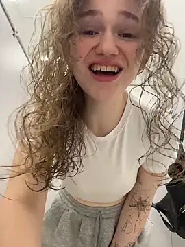 RussianWoman online show from 04/08/26, 03:19