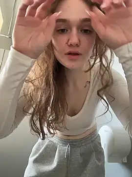 RussianWoman online show from 05/18/26, 03:28