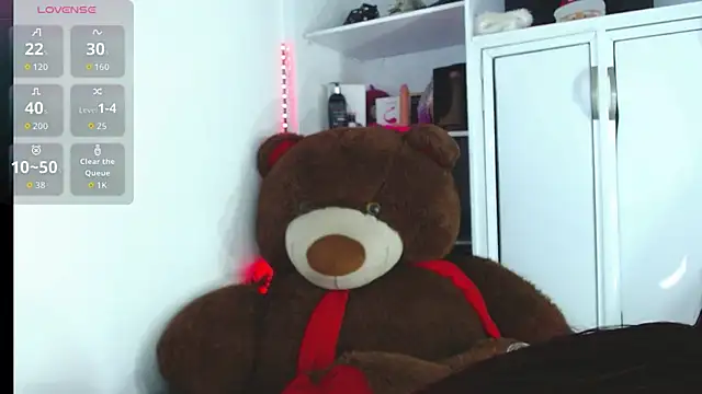 mia fernand online show from 11/25/25, 08:53