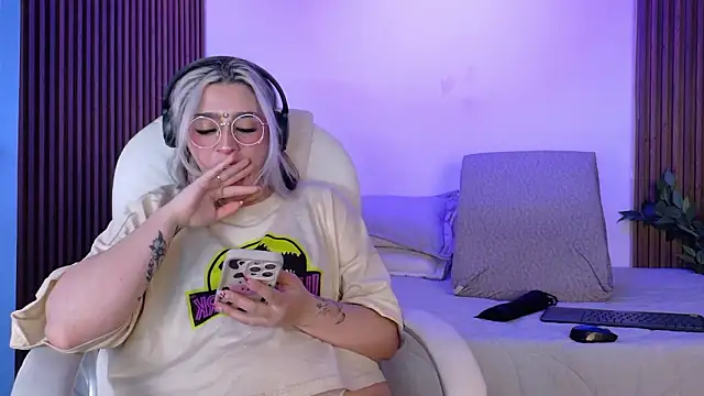 GabyRose9 online show from 02/12/26, 07:57