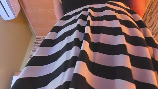 Lilith Vincent online show from 12/18/25, 01:04