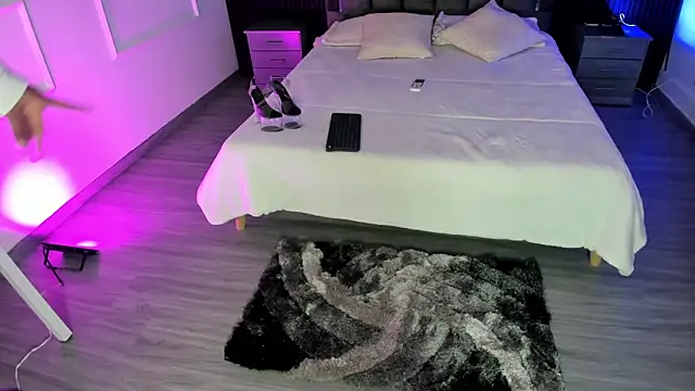 Sienarosewood online show from 11/30/25, 04:24