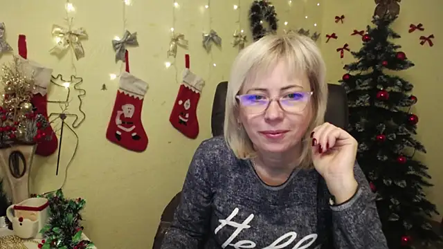 LaurenWishy online show from 12/16/25, 06:06