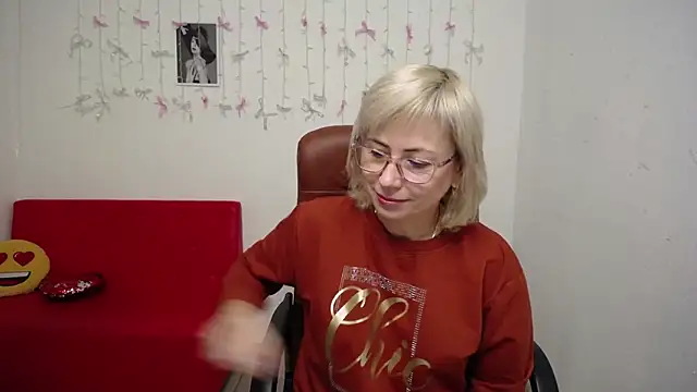 LaurenWishy online show from 01/13/26, 05:55