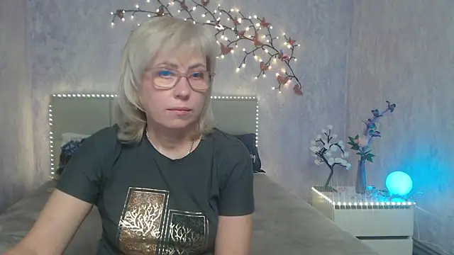 LaurenWishy online show from 03/13/26, 12:21