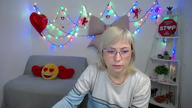 LaurenWishy online show from 02/09/26, 06:55