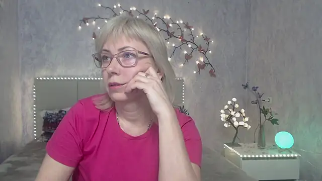 LaurenWishy online show from 03/24/26, 06:24