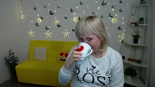 LaurenWishy online show from 03/02/26, 07:15