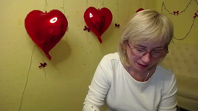 LaurenWishy online show from 02/14/26, 05:57