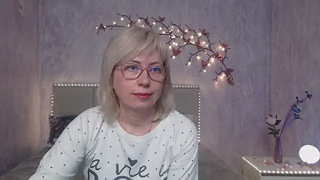 LaurenWishy online show from 03/01/26, 06:24