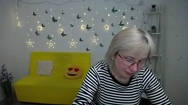 LaurenWishy online show from 02/21/26, 12:56