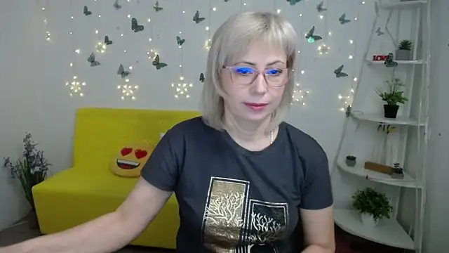 LaurenWishy online show from 03/15/26, 05:58