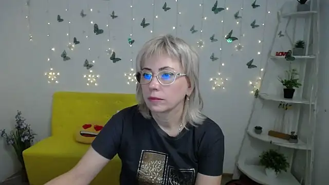 LaurenWishy online show from 03/17/26, 07:00