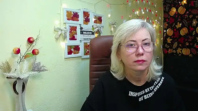 LaurenWishy online show from 11/29/25, 06:13