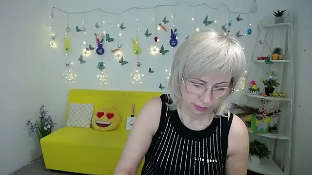 LaurenWishy online show from 04/08/26, 05:09