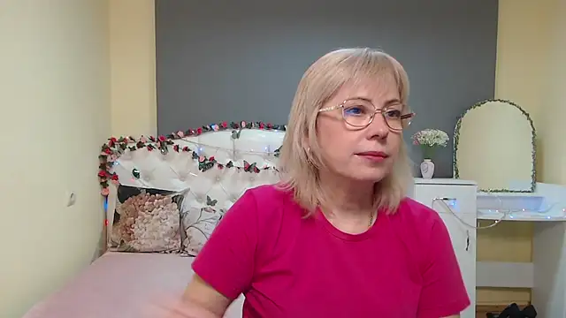 LaurenWishy online show from 03/22/26, 12:18