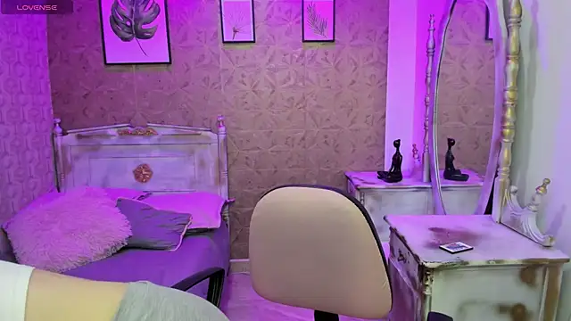 Snapshot of Isabela_clk chatting on 11/19/25, 07:03 Isabela clk online show from 11/19/25, 07:03