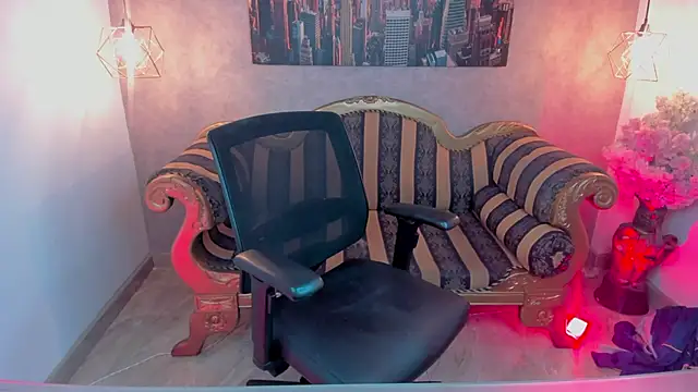 Isabela clk online show from 12/04/25, 07:13