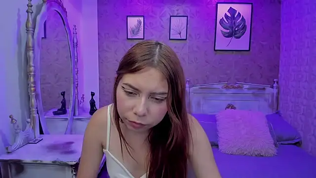 Isabela clk online show from 11/23/25, 07:13