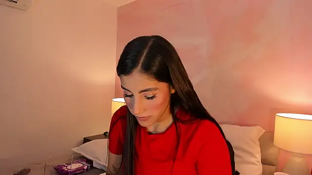 Snapshot of IsabelaStefano chatting on 06/06/26, 03:23 IsabelaStefano online show from 06/06/26, 03:23