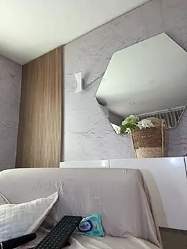 IsabelaStefano online show from 02/14/26, 12:00