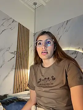 IsabelaStefano online show from 12/20/25, 03:42