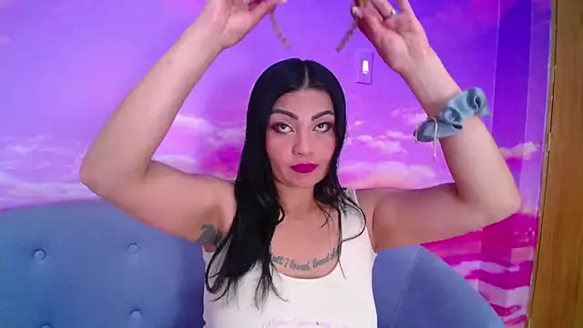 mei kora online show from 11/20/25, 12:06