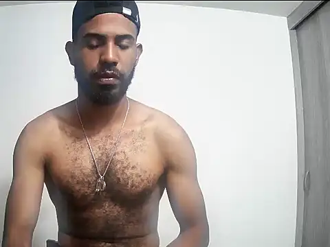 Snapshot of alberthot11 chatting on 12/17/25, 04:23 alberthot11 online show from 12/17/25, 04:23